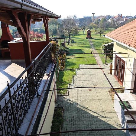 Apartman Kaya Apartment Dakovo Luaran gambar