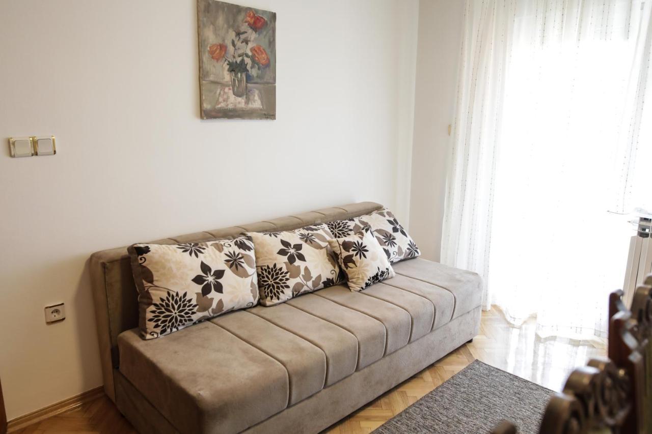 Apartman Kaya Apartment Dakovo Luaran gambar