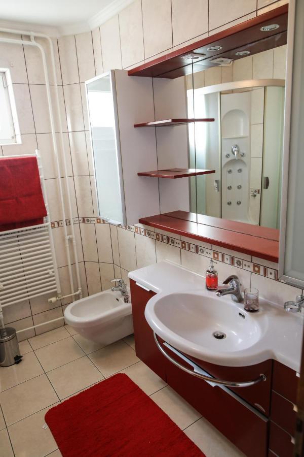 Apartman Kaya Apartment Dakovo Luaran gambar