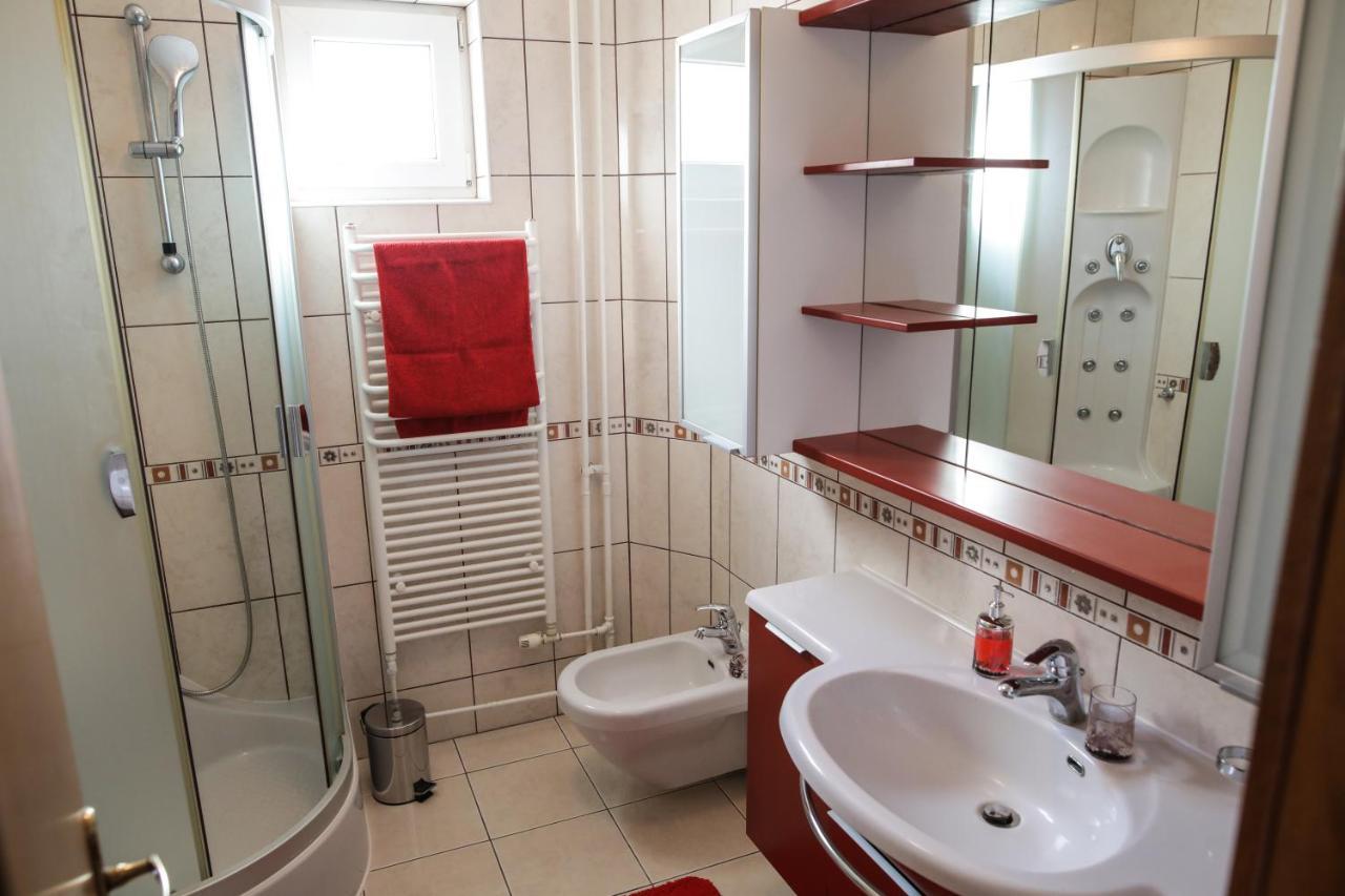 Apartman Kaya Apartment Dakovo Luaran gambar