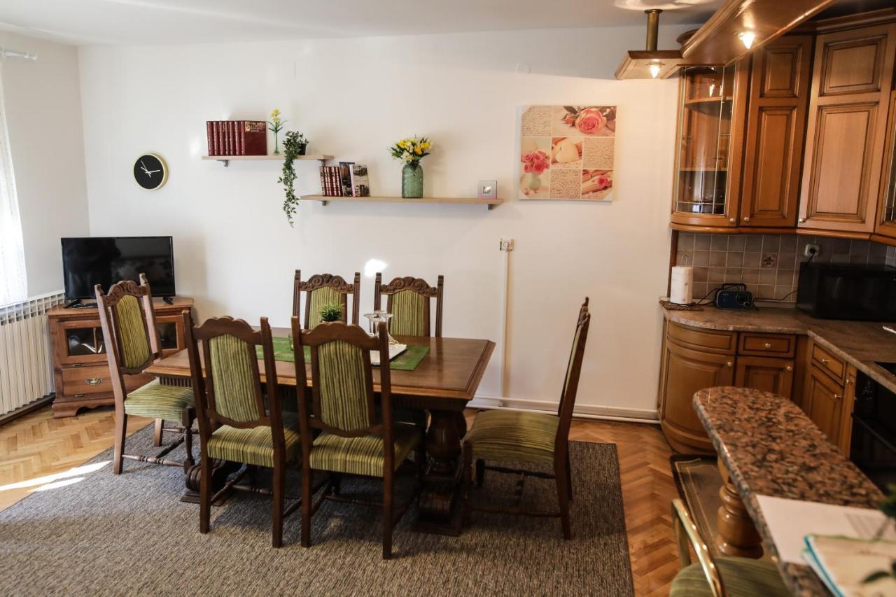 Apartman Kaya Apartment Dakovo Luaran gambar