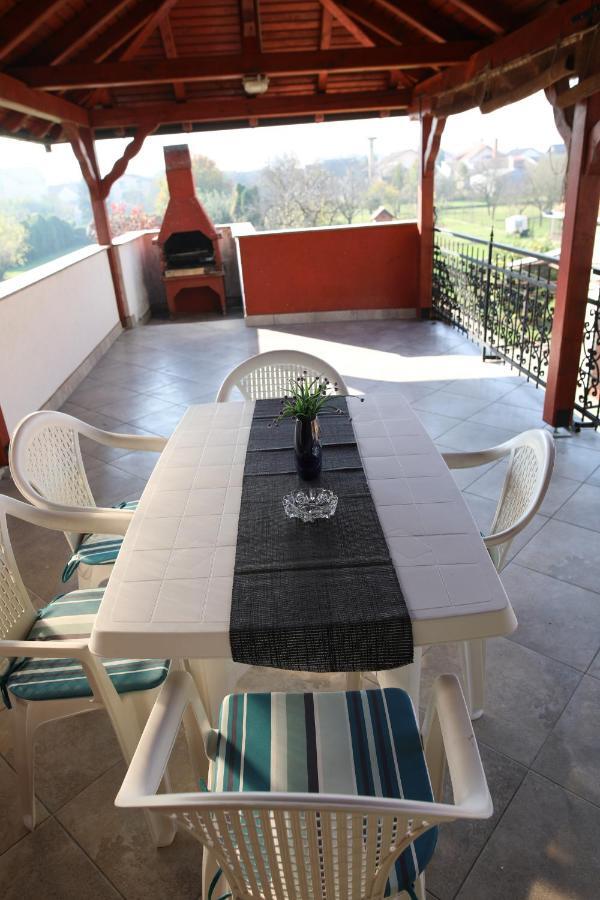 Apartman Kaya Apartment Dakovo Luaran gambar