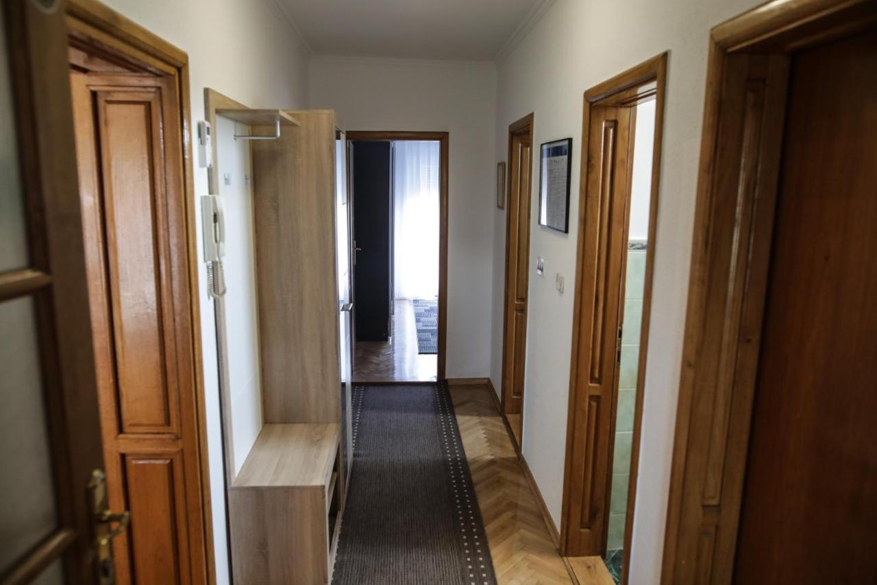 Apartman Kaya Apartment Dakovo Luaran gambar